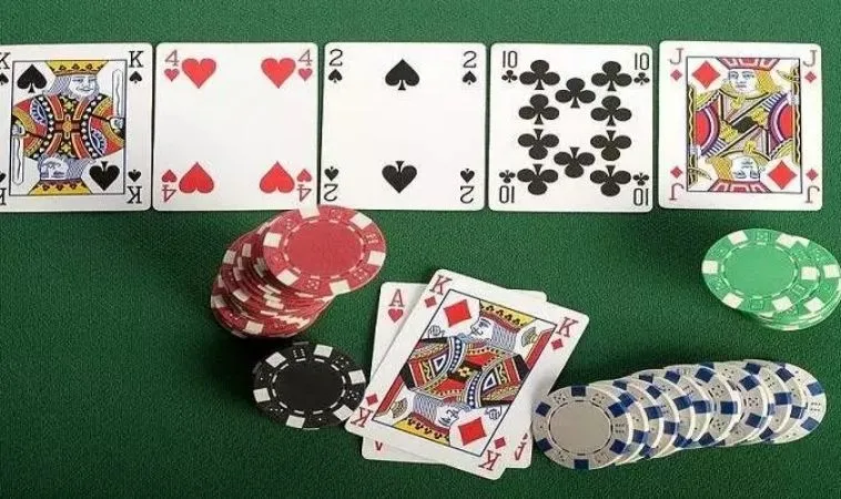 Cách Chơi Tiến Lên Miền Nam TK88 Thắng Đậm Từ Ván Đầu Tiên 2 Chiến thuật đánh Tiến Lên Miền Nam TK88 hiệu quả